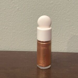Rare Beauty Liquid Luminizer- Enliven